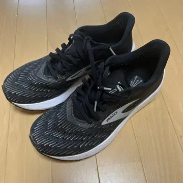 BROOKS 러닝화 블랙 25.5cm