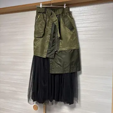 [ 미사용 ] 리즈레이 비대칭 밀리터리 스커트 블랙 카키