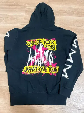 one ok rock Ambitions 후드티 M 사이즈