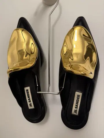 JIL SANDER 금 플레이트 뮬