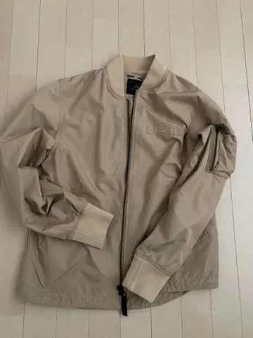 Lacoste 베이지 점퍼 MA1