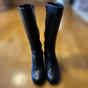 블랙 가죽 롱 부츠 중간 굽