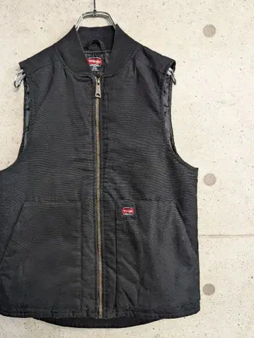 Wrangler 덕지 베스트 블랙 S