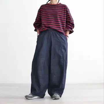 MARUMARI 보더 크루넥 티셔츠