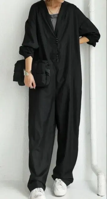안티카 점프 수트 올인원 블랙