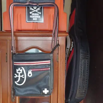 블랙 숄더백