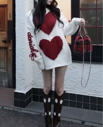 택 포함 새상품 DARICH 하트 로고 로우게이지 니트 튜닉 아이보리