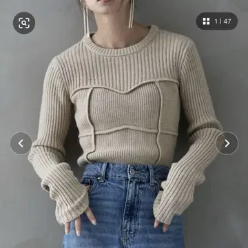 알파카 터치 뷔스티에 라이크 니트