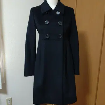 다크 블루 더블 브레스트 코트