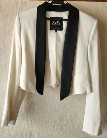 ZARA 자라 자켓 숏 자켓 화이트 깔끔한 숏 기장