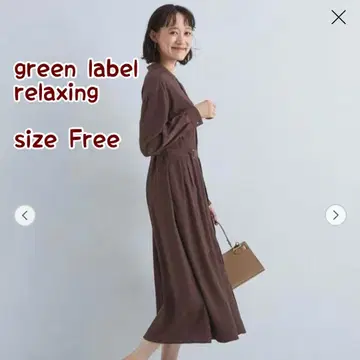 [택 포함 새상품] 그린 라벨 릴랙싱 데신 턱 플레어 벨트 원피스