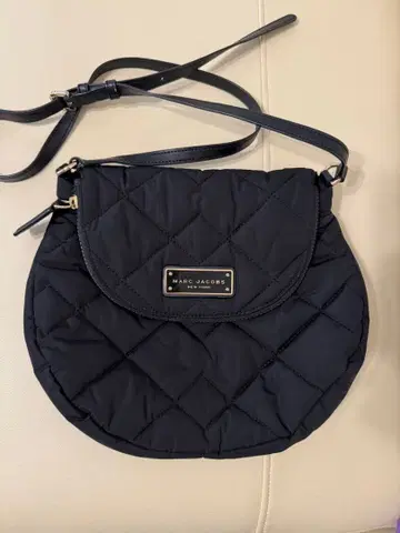 MARC JACOBS 블랙 숄더백