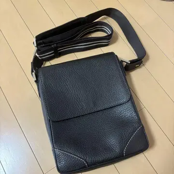 dunhill 던힐 숄더백 사선 가죽 다크 브라운