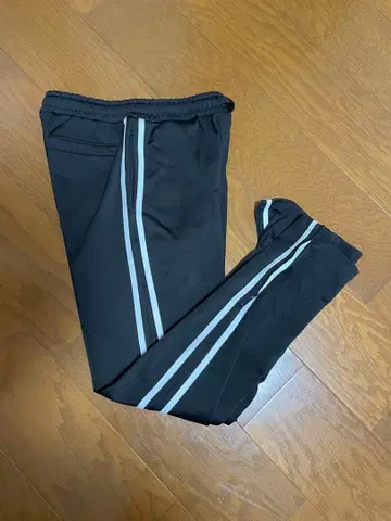 라인 바지