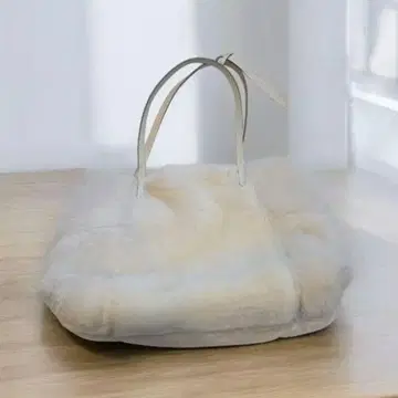 긴자 카네마츠 퍼 핸드백 스웨이드 블랙 핸드백