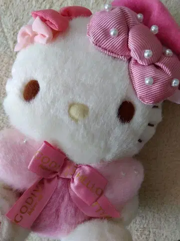 헬로키티 GODIVA 2022년 한정판 봉제 인형 산리오 활