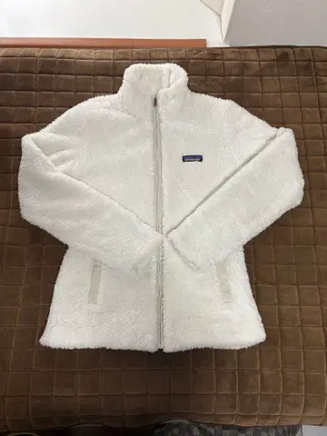 화이트 플리스 자켓 Patagonia
