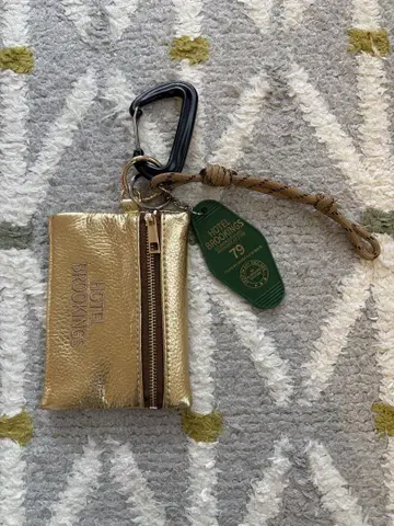 FRAMeWORK BALMYDAYS 별주 MOTEL CHARM 파우치 3