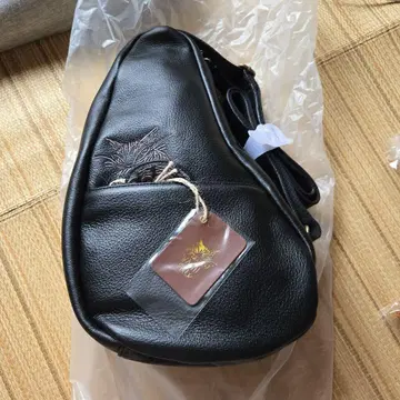 다얀 블랙 가죽 백팩