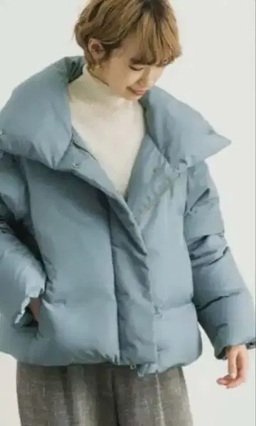 옷깃 볼륨 숏 다운 어반 리서치