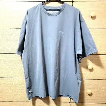 REEF T 셔츠