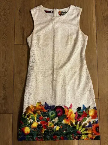 Desigual 데시구알 후르츠 프린트 슬리브리스 원피스