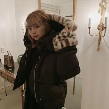 [ Treat Urself ] fur short down jacket