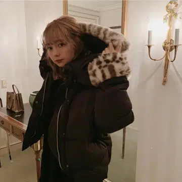 [ Treat Urself ] fur short down jacket