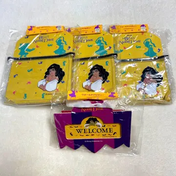 노트르담의 꼽추 에스메랄다 월 포켓 웰컴보드 디즈니