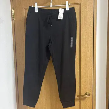 새상품 미사용 UNIQLO 보아 스웨트 팬츠 XL 블랙