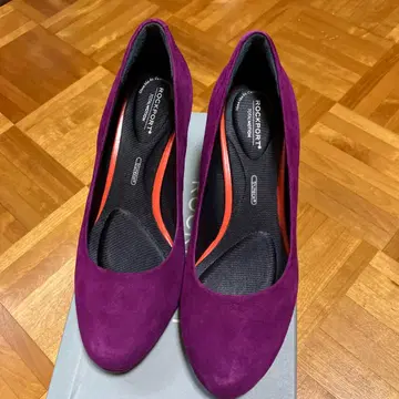 락포트 토탈 모션 리아 펌프스