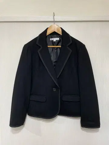 블랙 테일러드 자켓 울 혼방