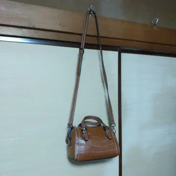 FRANKLIN IN MUSK 브라운 크로커다일풍 숄더백