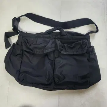 [ emmi atelier ] 핸드 프리 메신저 백 블랙