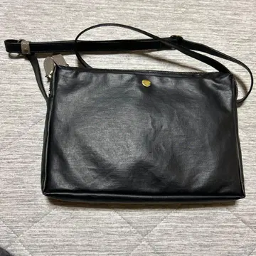 뉴트럴 그레이 숄더백 가격 인하 가능