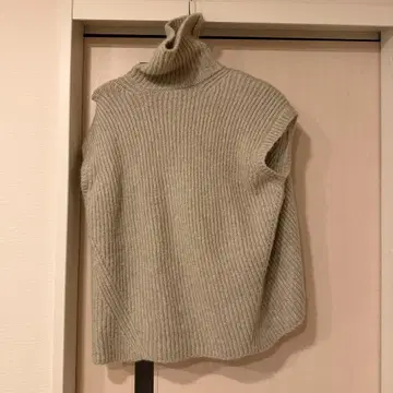 ZARA 니트