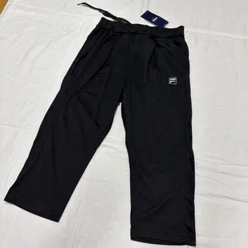 [ 미사용 새상품 ] FILA 블랙 하프 팬츠 M