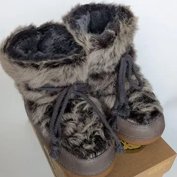 IKKII 퍼 숏 어그 부츠 그레이