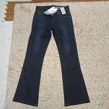 SOMETHING EDWIN VIENUS JEAN 28