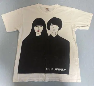 GLIMSPANKY 캐리커처 T셔츠 글림스팬키