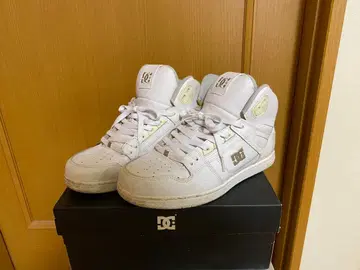 DC shoes 스니커즈