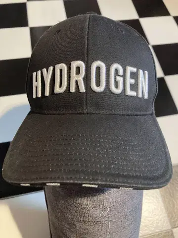 HYDROGEN 블랙 야구 모자