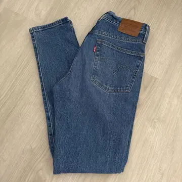 Levi's 501 skinny W24