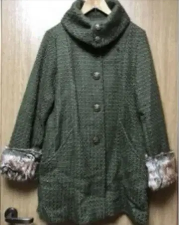 볼륨 넥 캐주얼 코트