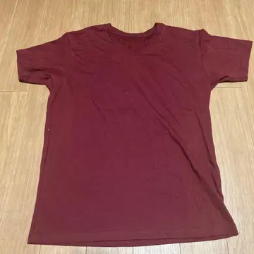 UNIQLO 버건디 T셔츠