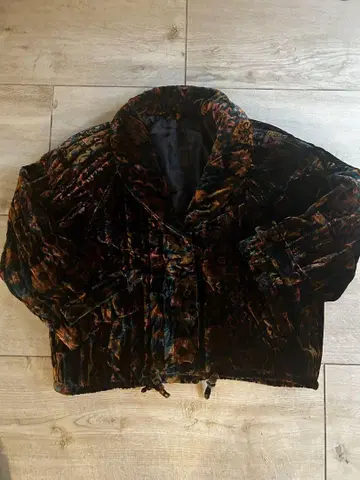 다색 벨로아 퀼팅 자켓