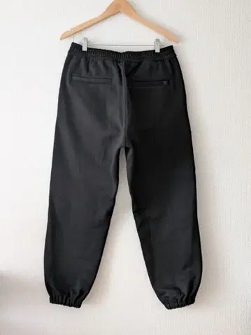 DAIWA PIER39 스웨트 팬츠