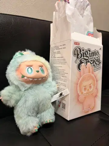 러브브 그린 컬러