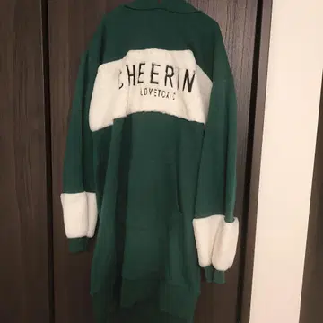 LOVETOXIC 후드 부착 트레이닝복 그린 컬러