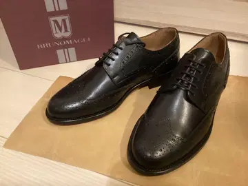 BRUNO MAGLI 블랙 풀브로그 가죽 밑창